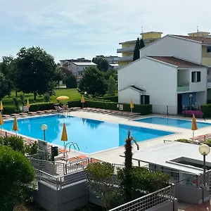 Villaggio Luna Swimmingpool- Agenzia Cocal Appartamento